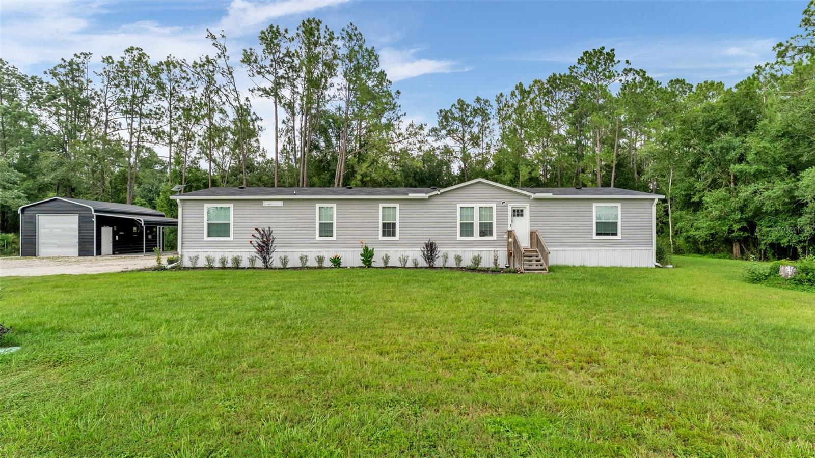 12615 Old Dade City Rd Property Photo 1