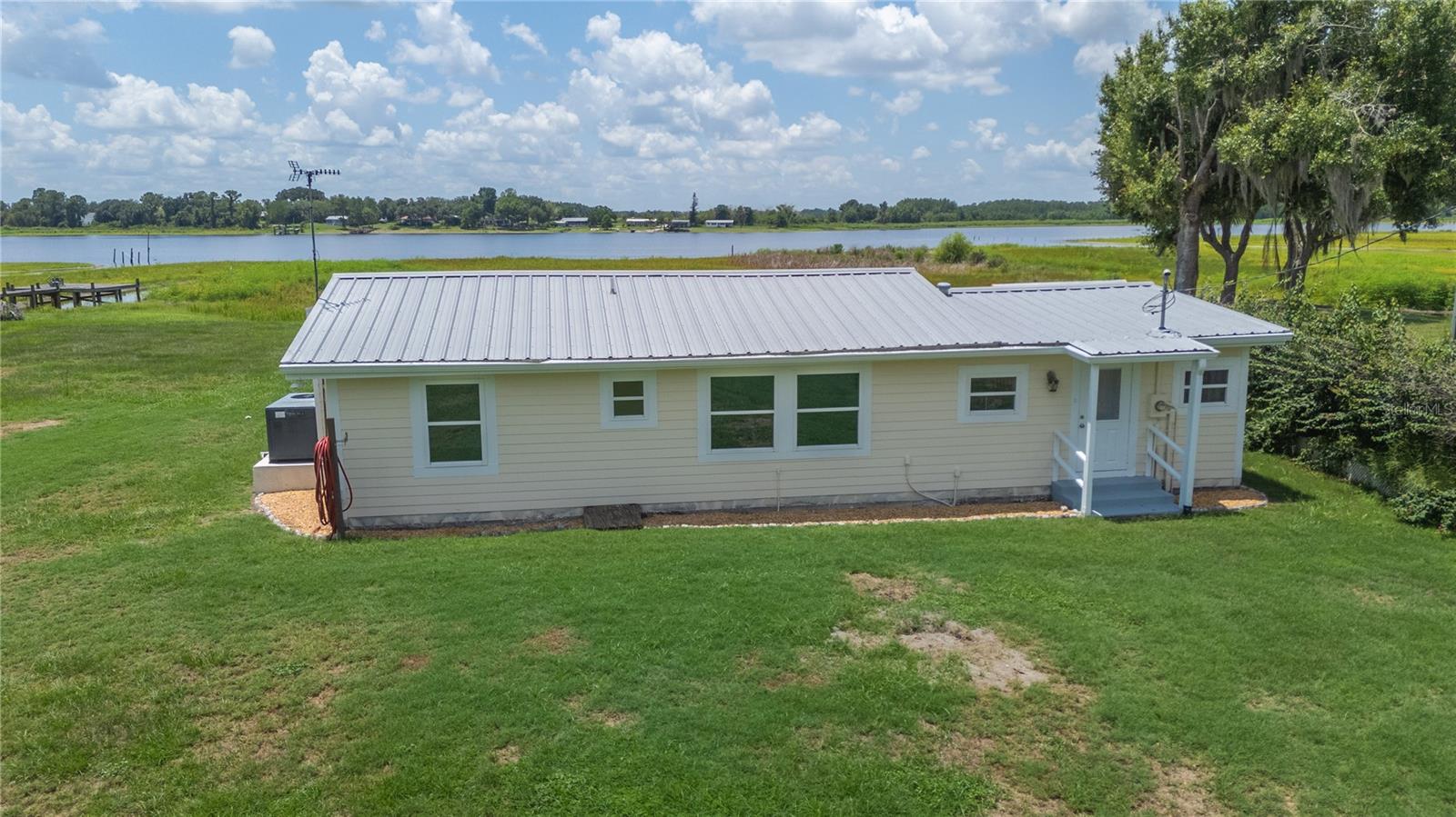 5418 Cooper Ln Property Photo 2