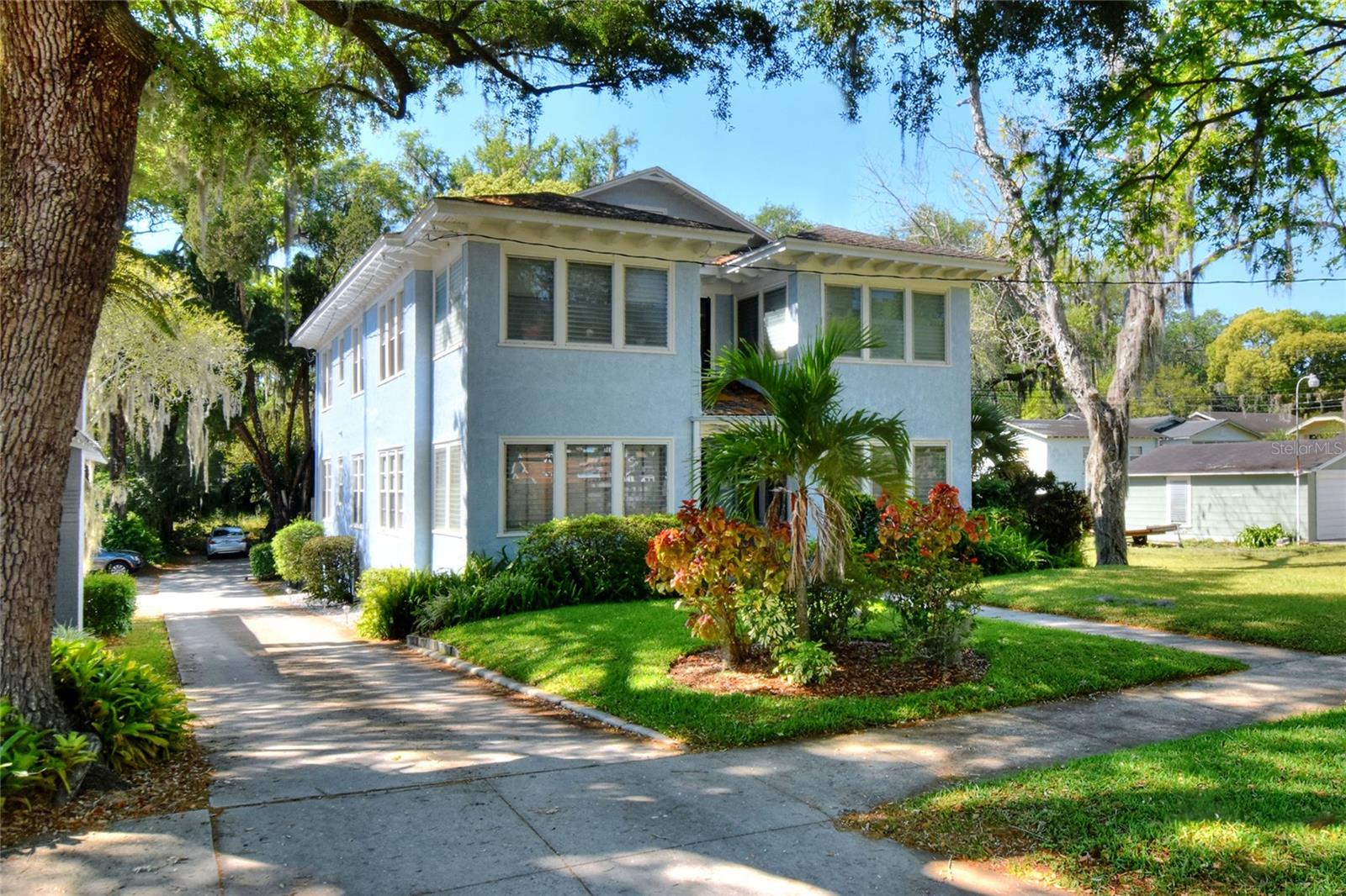 211 E Park St Property Photo 4