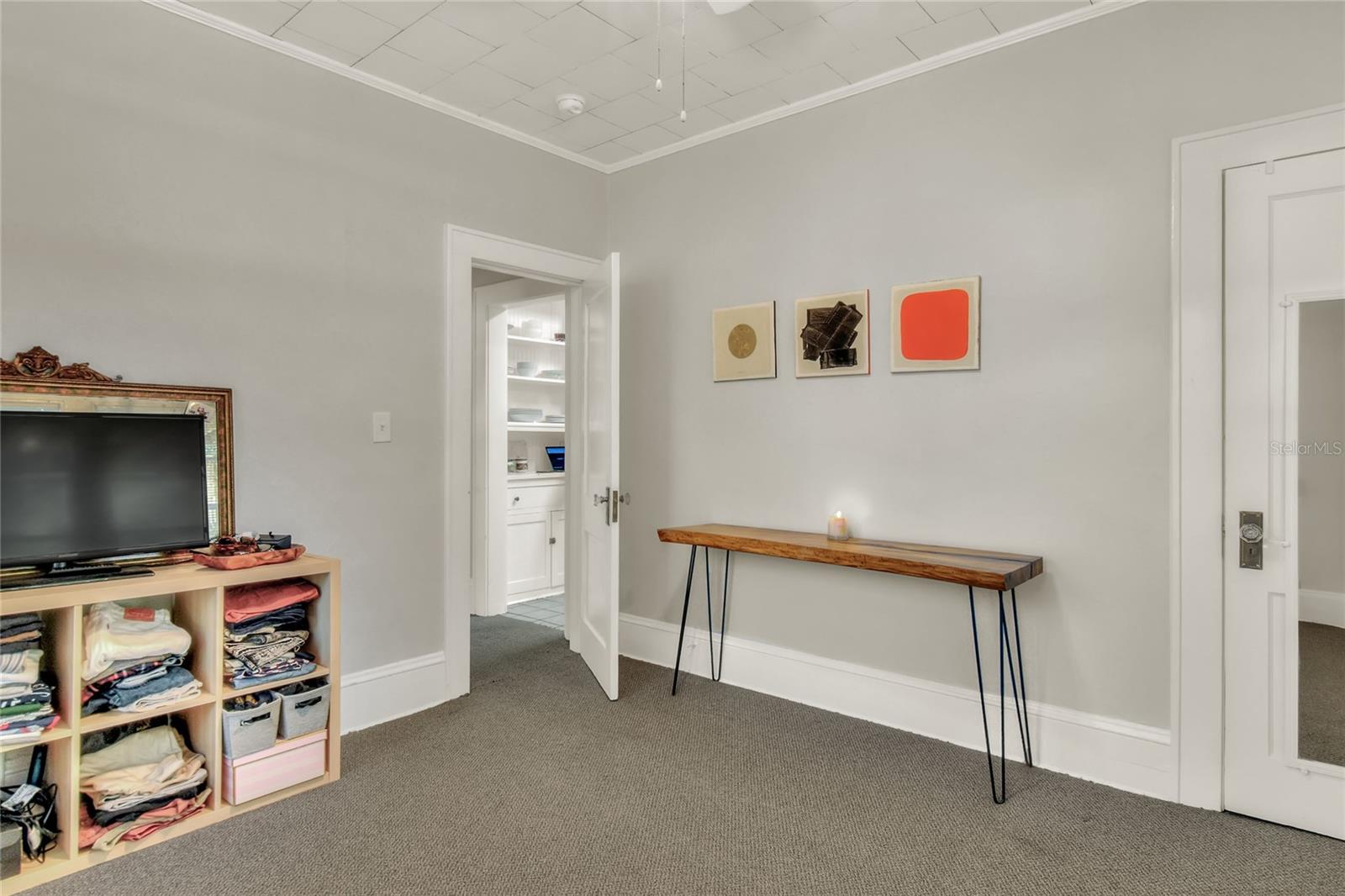 211 E Park St Property Photo 19