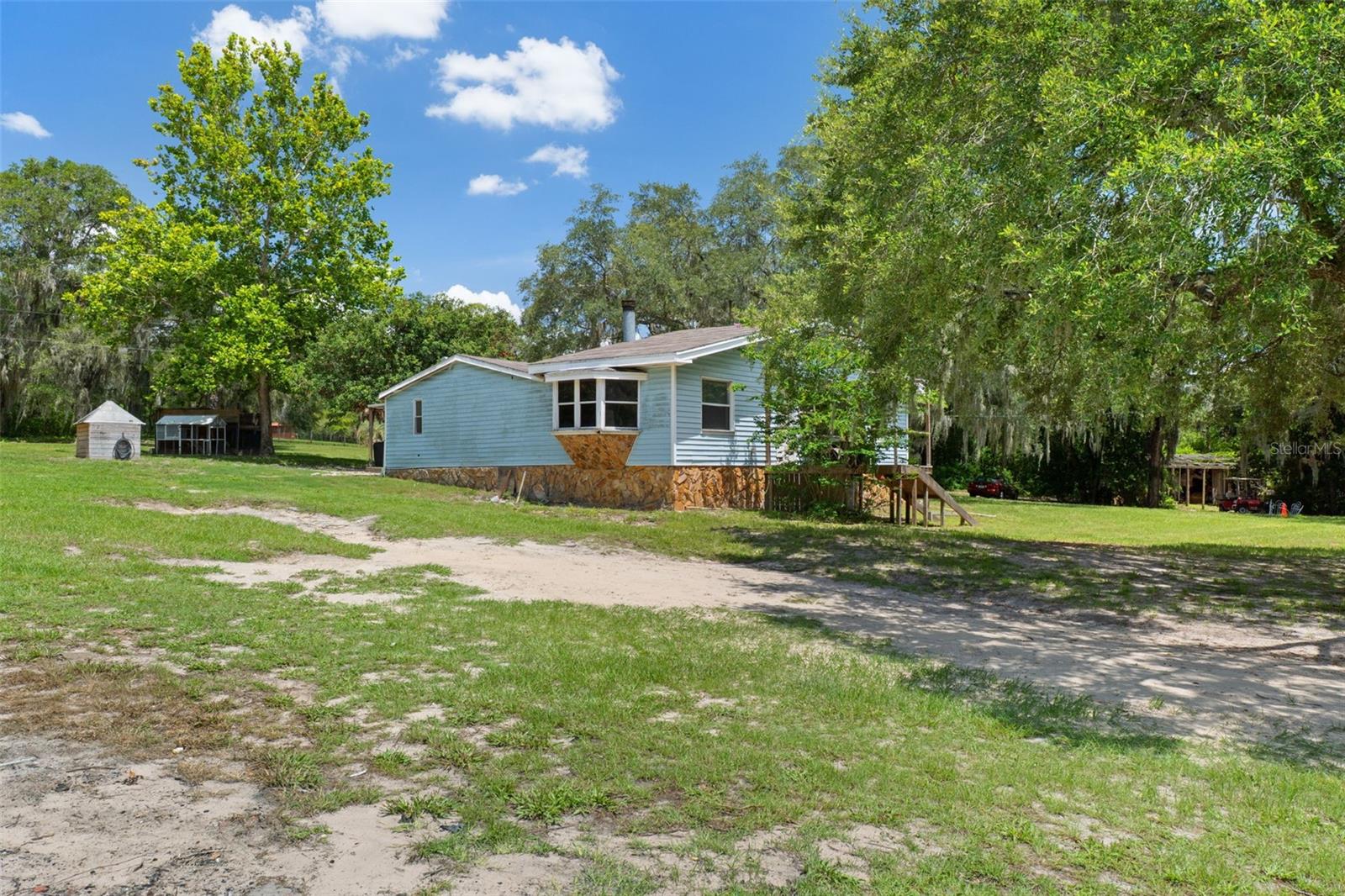 12042 Kamback Dr Property Photo 5