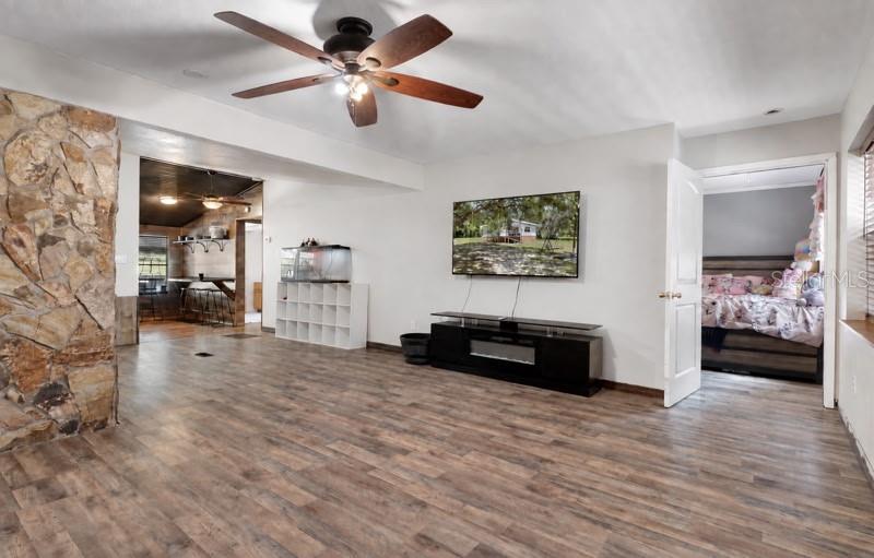 12042 Kamback Dr Property Photo 55