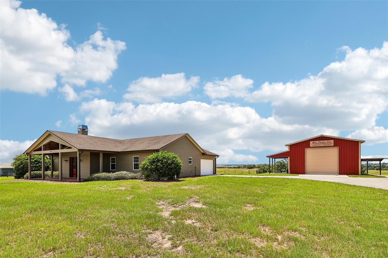 3670 Lake Hatchineha Rd Property Photo