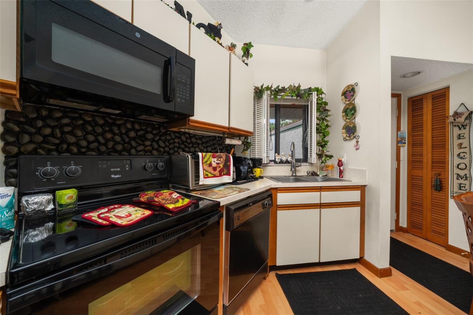 4729 Casablanca Cir #c22 Property Photo 28