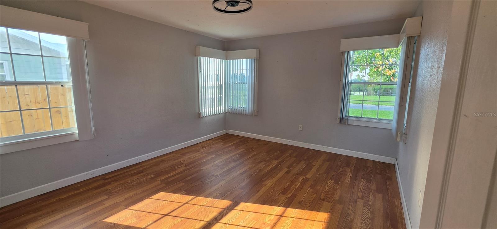 706 Avenue I Ne Property Photo 16