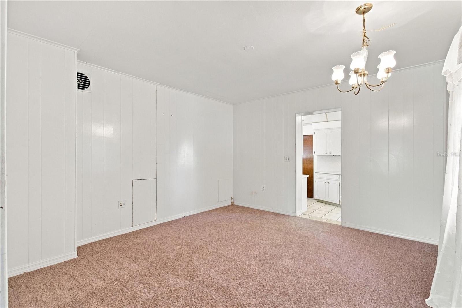 708 Avenue E Ne Property Photo 17