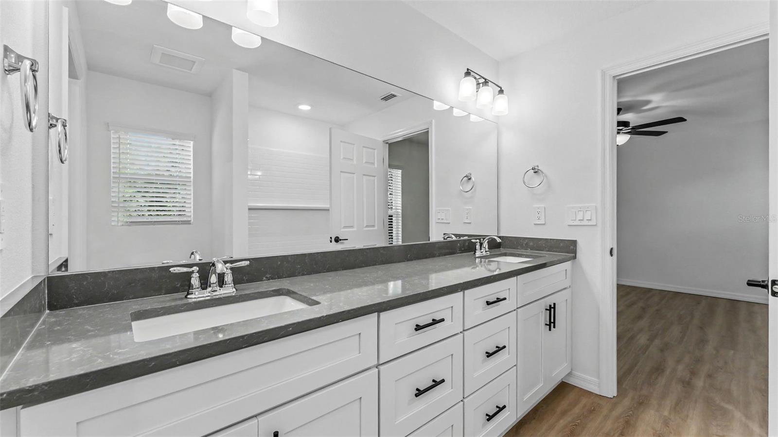 7540 Willow Wisp Dr W Property Photo 15