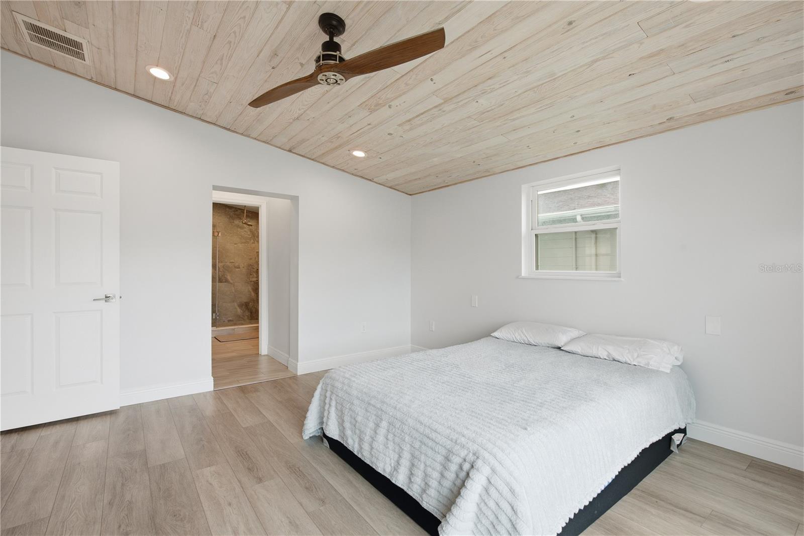 4930 Pompano Dr Property Photo 21
