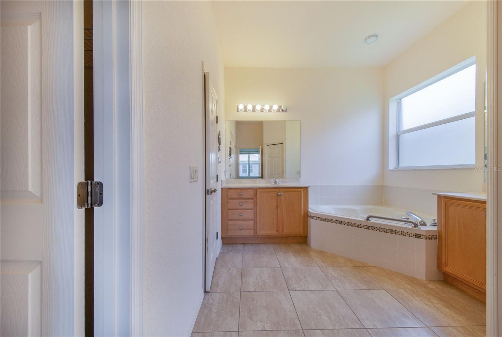 4084 Stone Creek Loop Property Photo 21