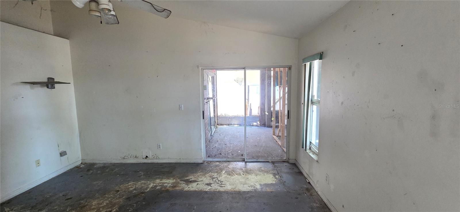 2115 Intervista Ln Property Photo 12