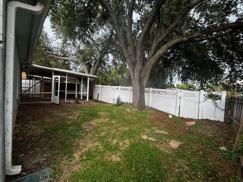 2115 Intervista Ln Property Photo 21