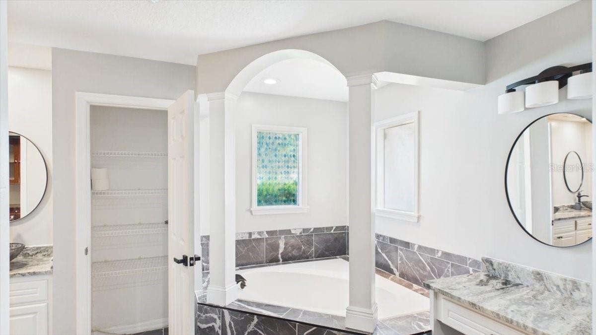 315 Lanceolate Dr Property Photo 23