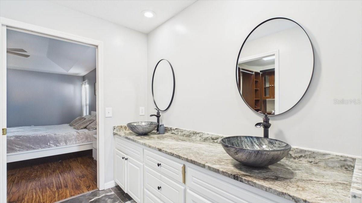 315 Lanceolate Dr Property Photo 25