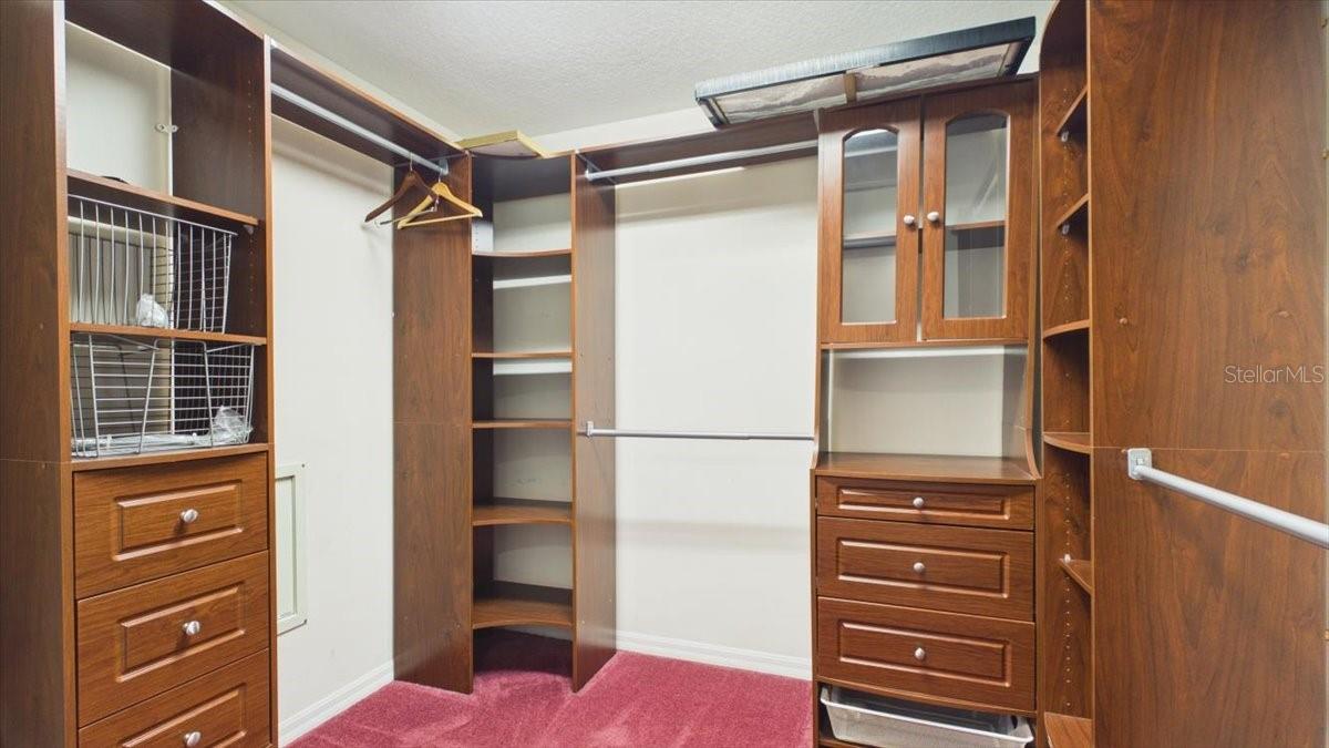 315 Lanceolate Dr Property Photo 27