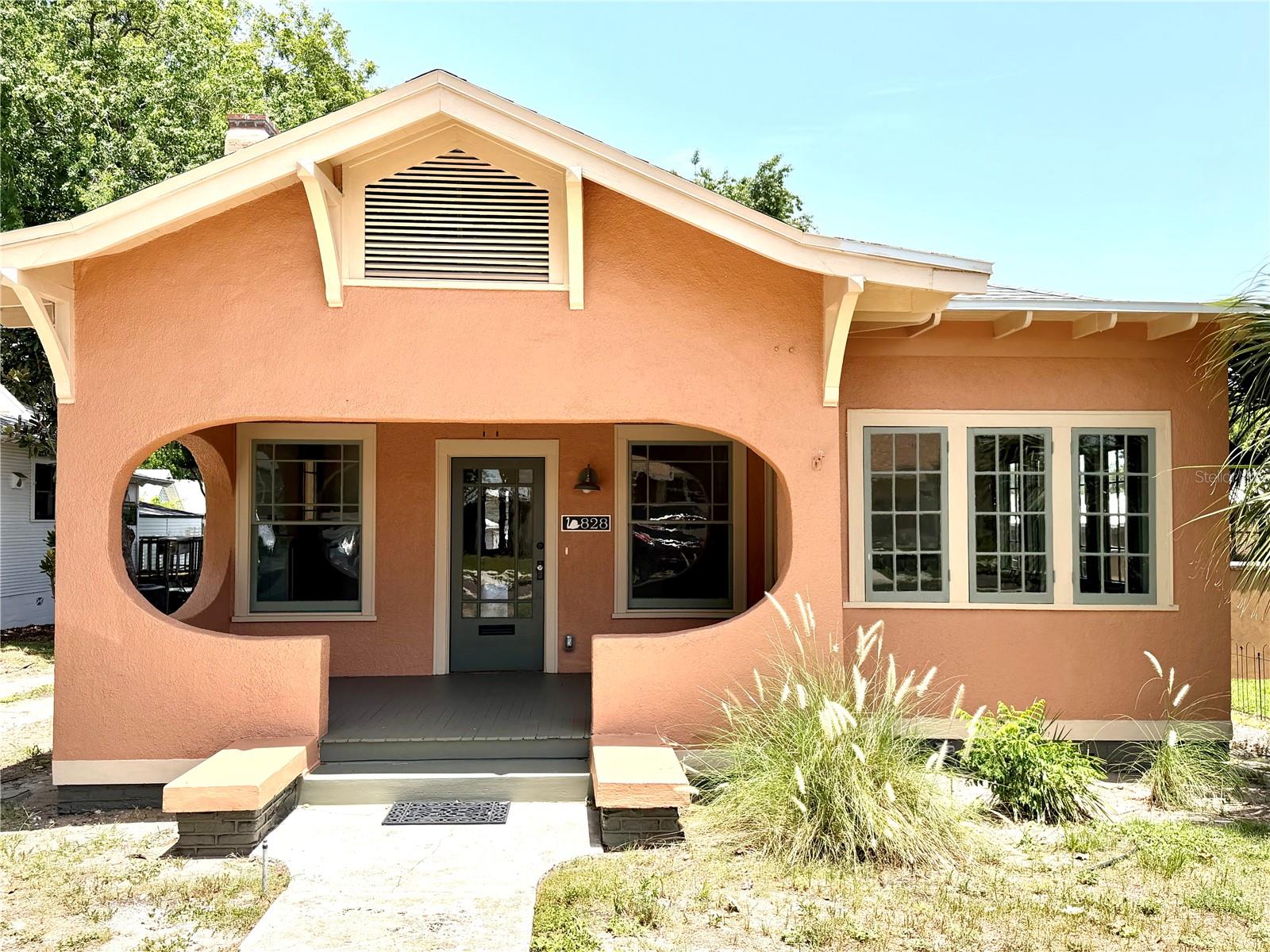 828 Cumberland St Property Photo 1
