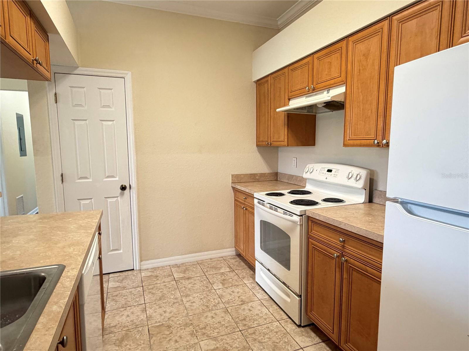 407 Eagle Pond Dr #407 Property Photo 6