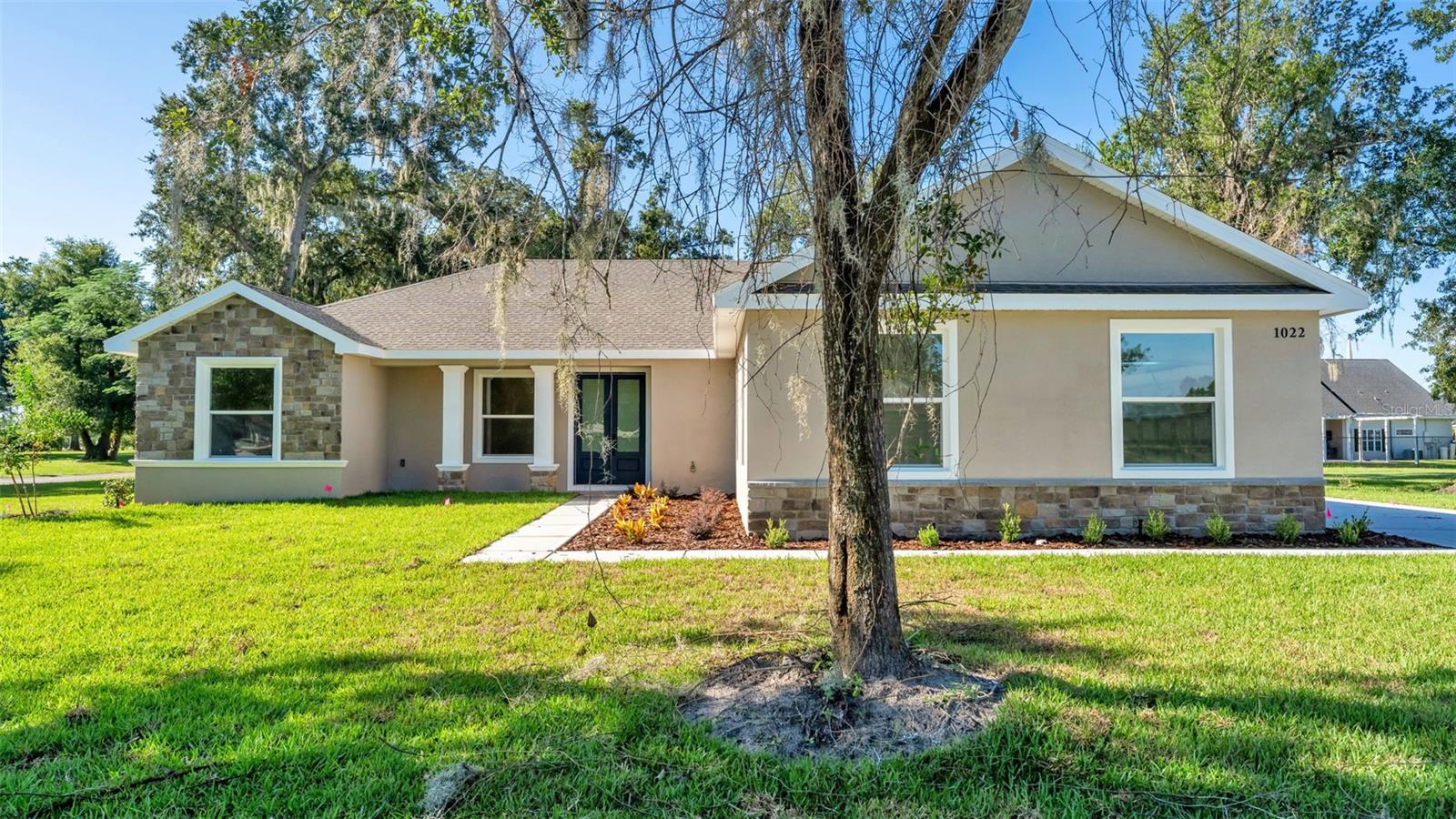 1022 Briarwood Dr Property Photo 4