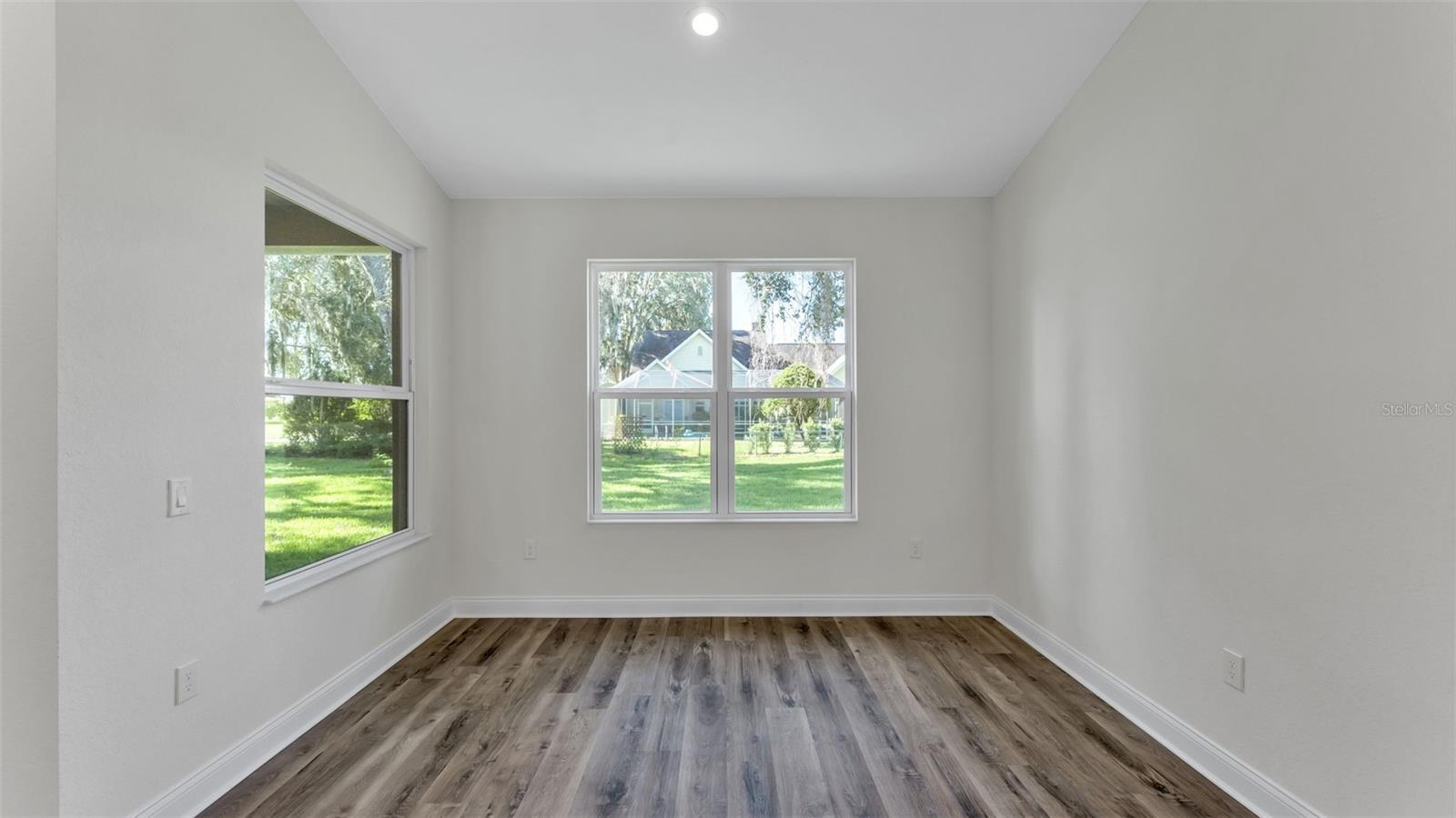 1022 Briarwood Dr Property Photo 17