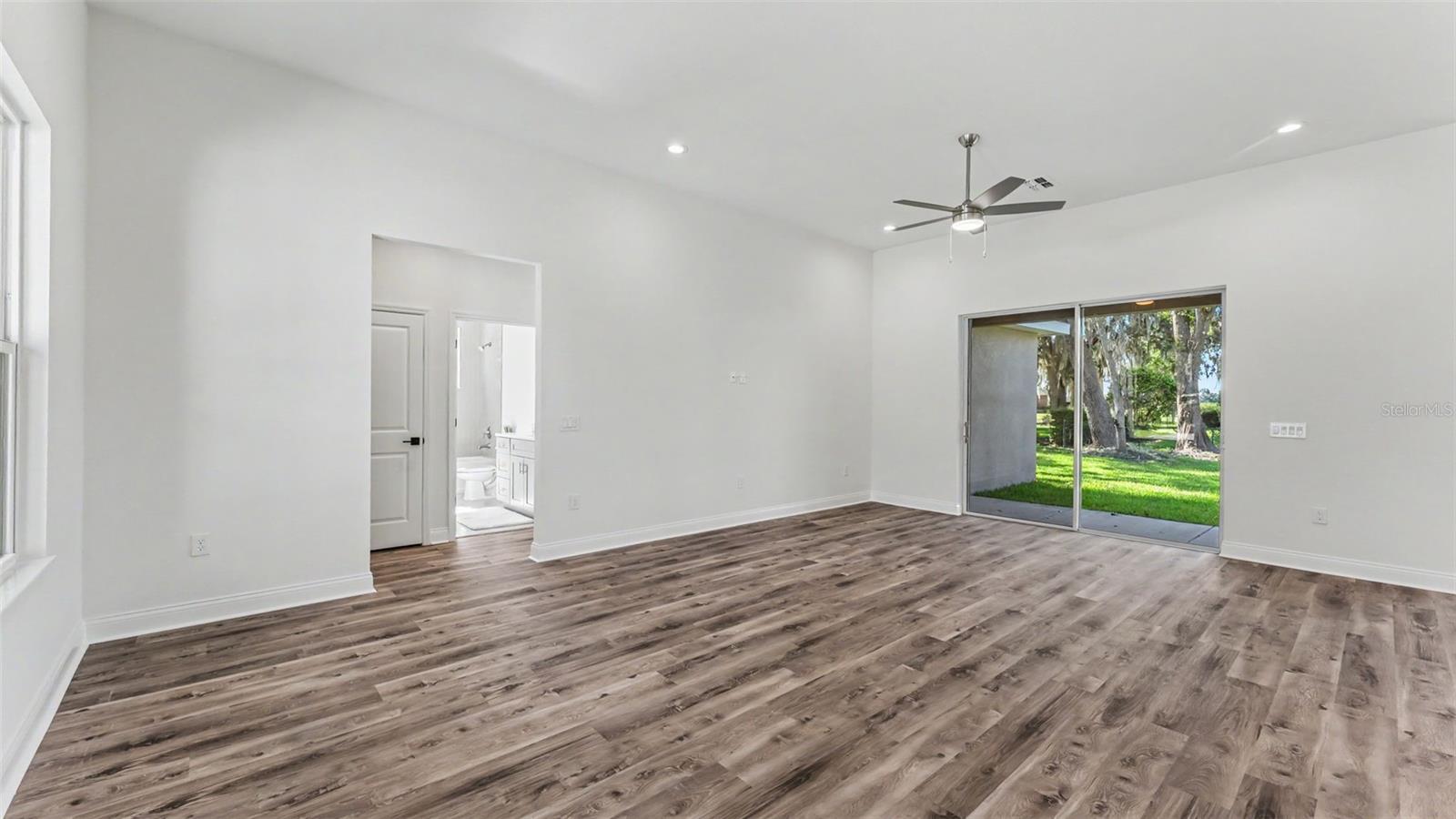 1022 Briarwood Dr Property Photo 18