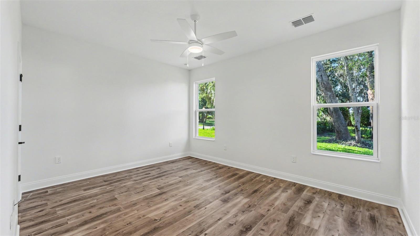 1022 Briarwood Dr Property Photo 35