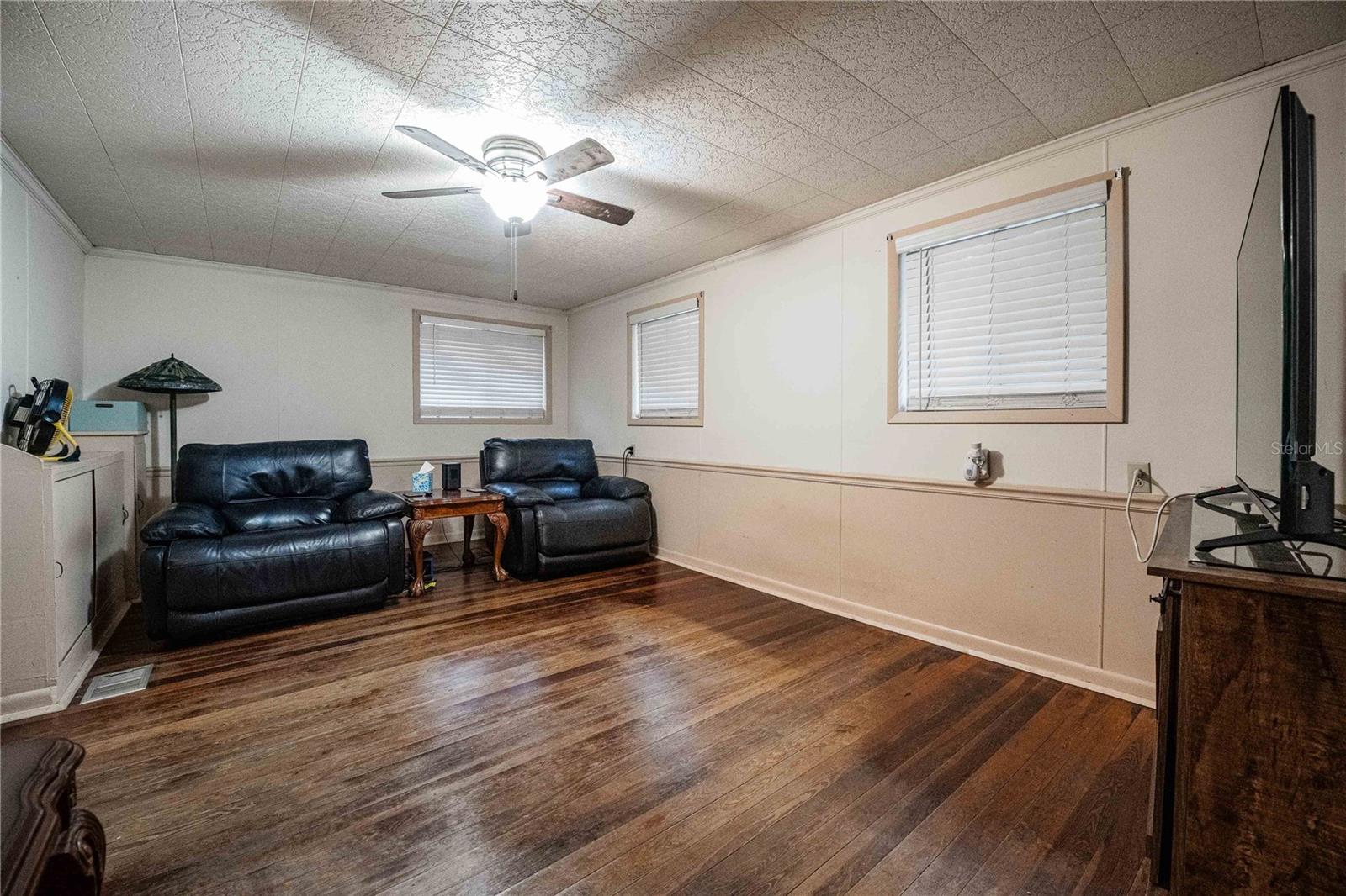 5140 Lakeland Highlands Rd Property Photo 3