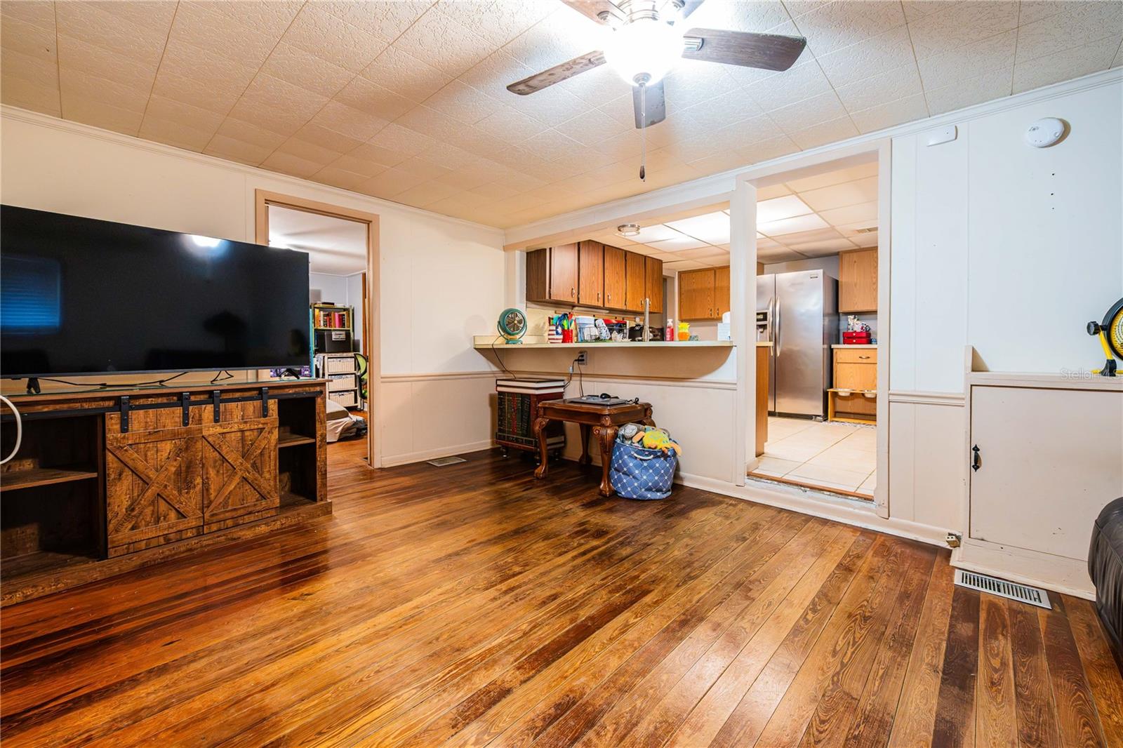 5140 Lakeland Highlands Rd Property Photo 4