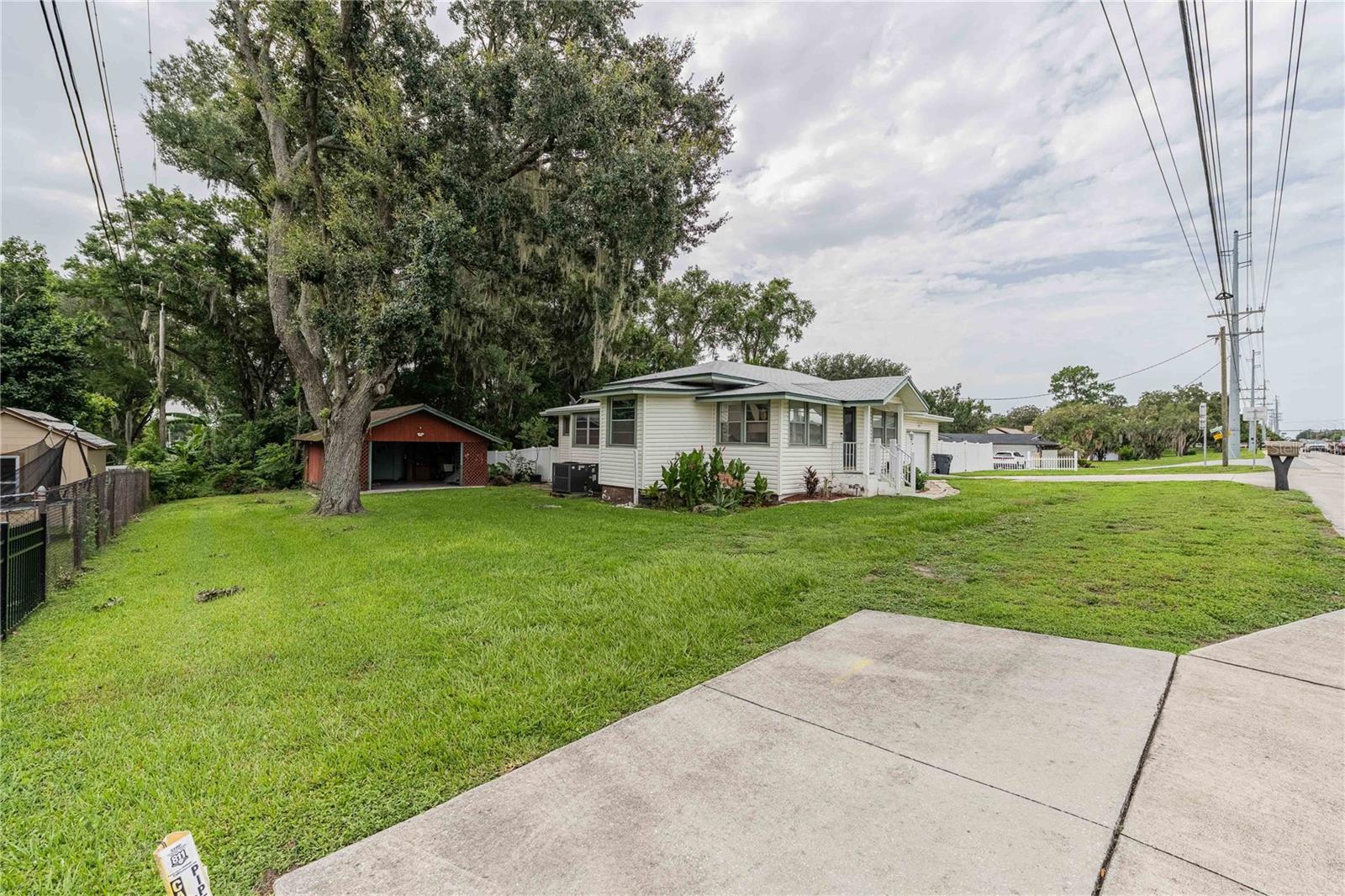 5140 Lakeland Highlands Rd Property Photo 27