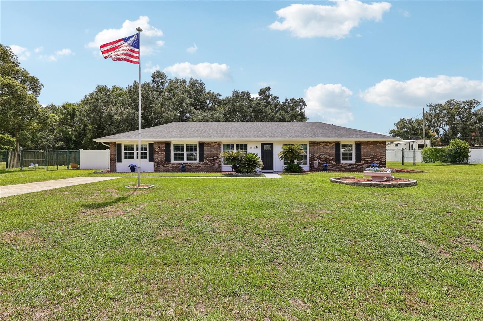 6513 Newman Cir W Property Photo 1