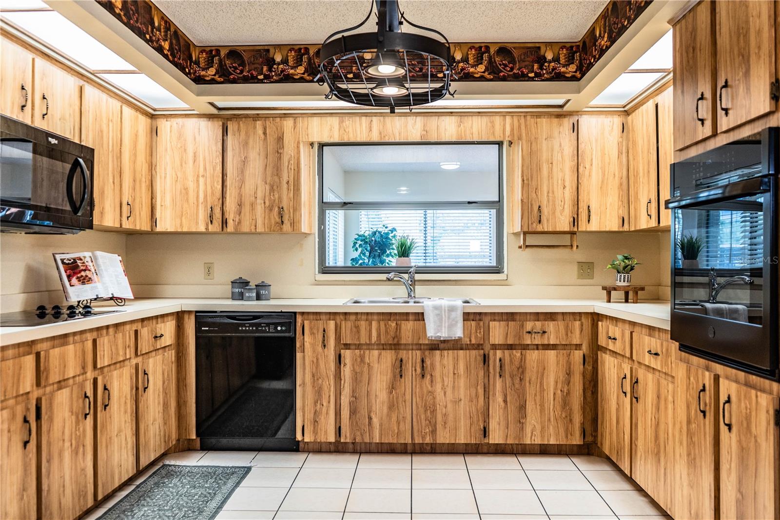 7716 Nature Trl Property Photo 21