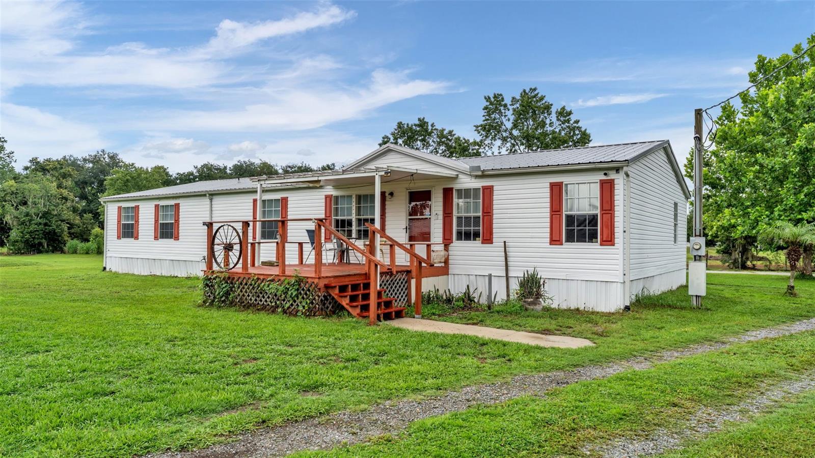 6702 Forestview Ln Property Photo 1