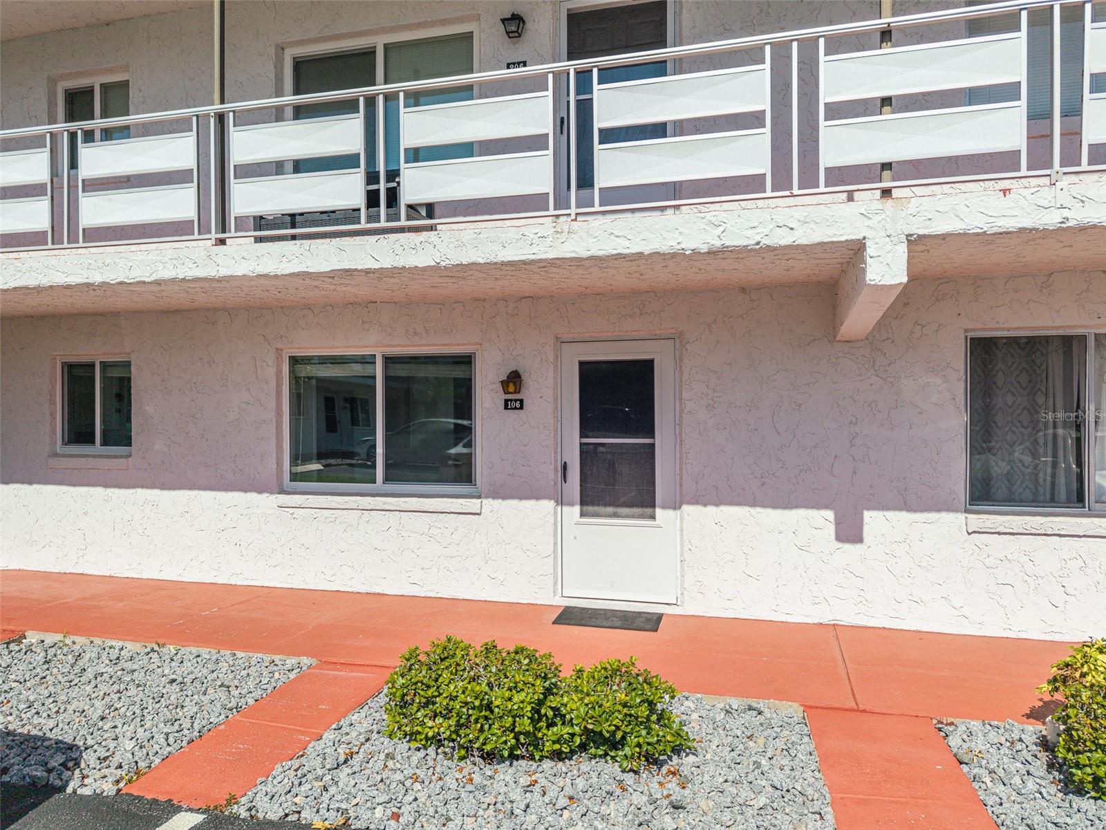 1100 Martinique Dr #106 Property Photo 2