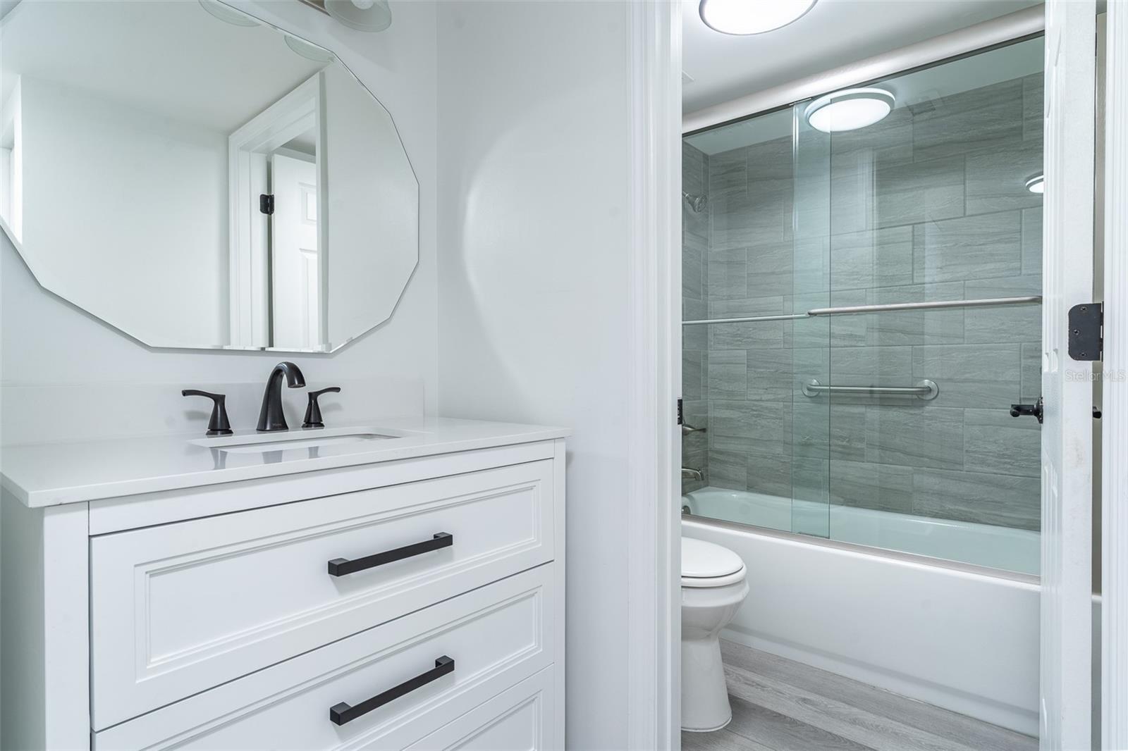 1100 Martinique Dr #106 Property Photo 10