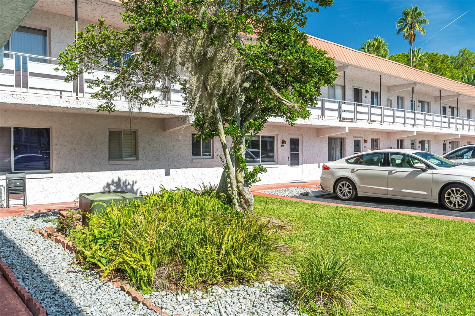 1100 Martinique Dr #106 Property Photo 28