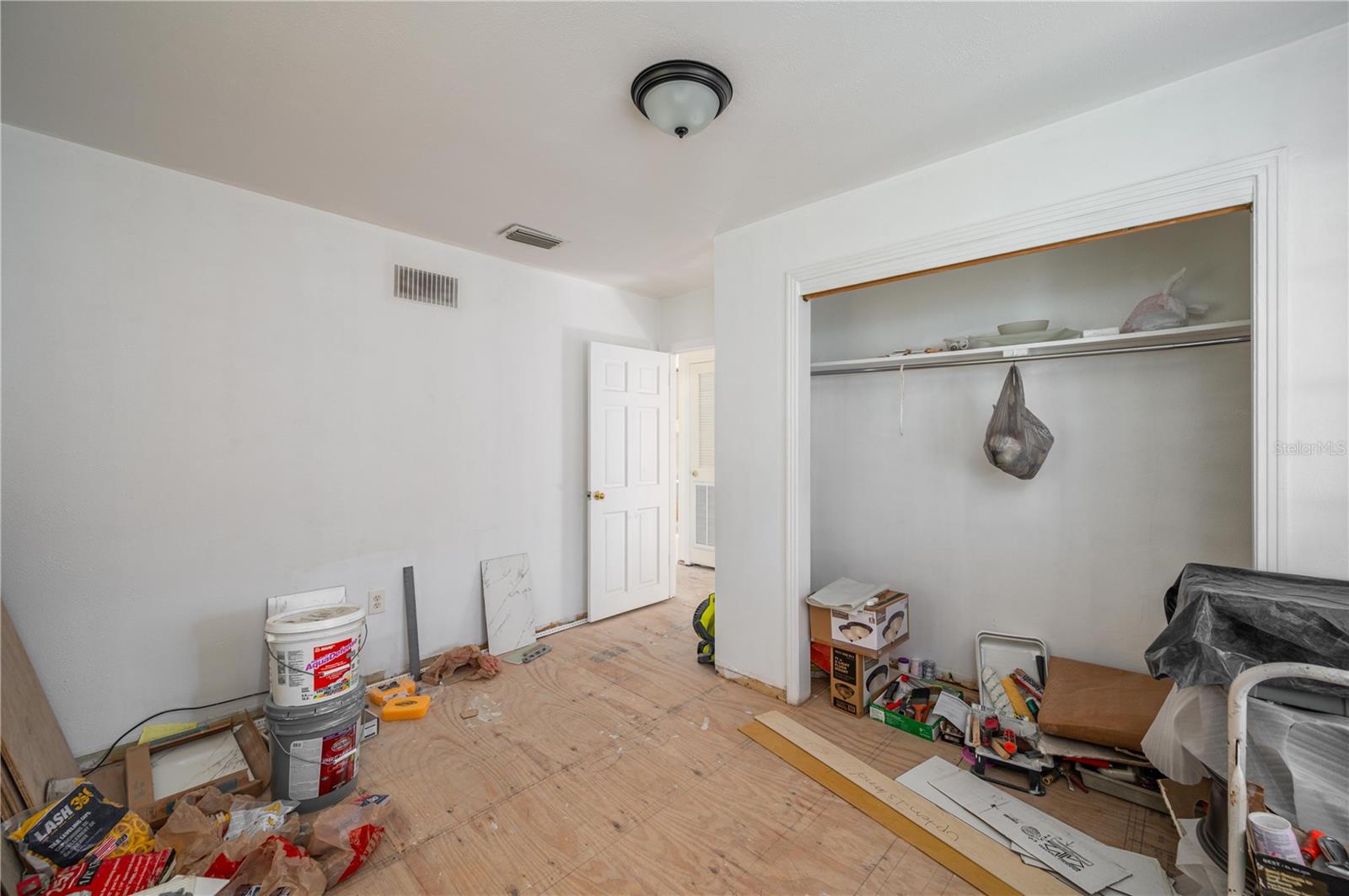 3905 N Clearfield Ave Property Photo 25