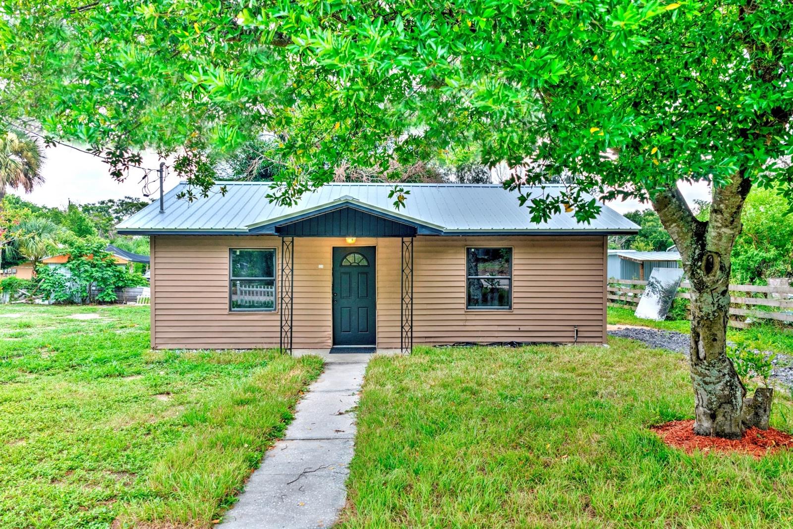 131 Wiggins Ave Property Photo 1