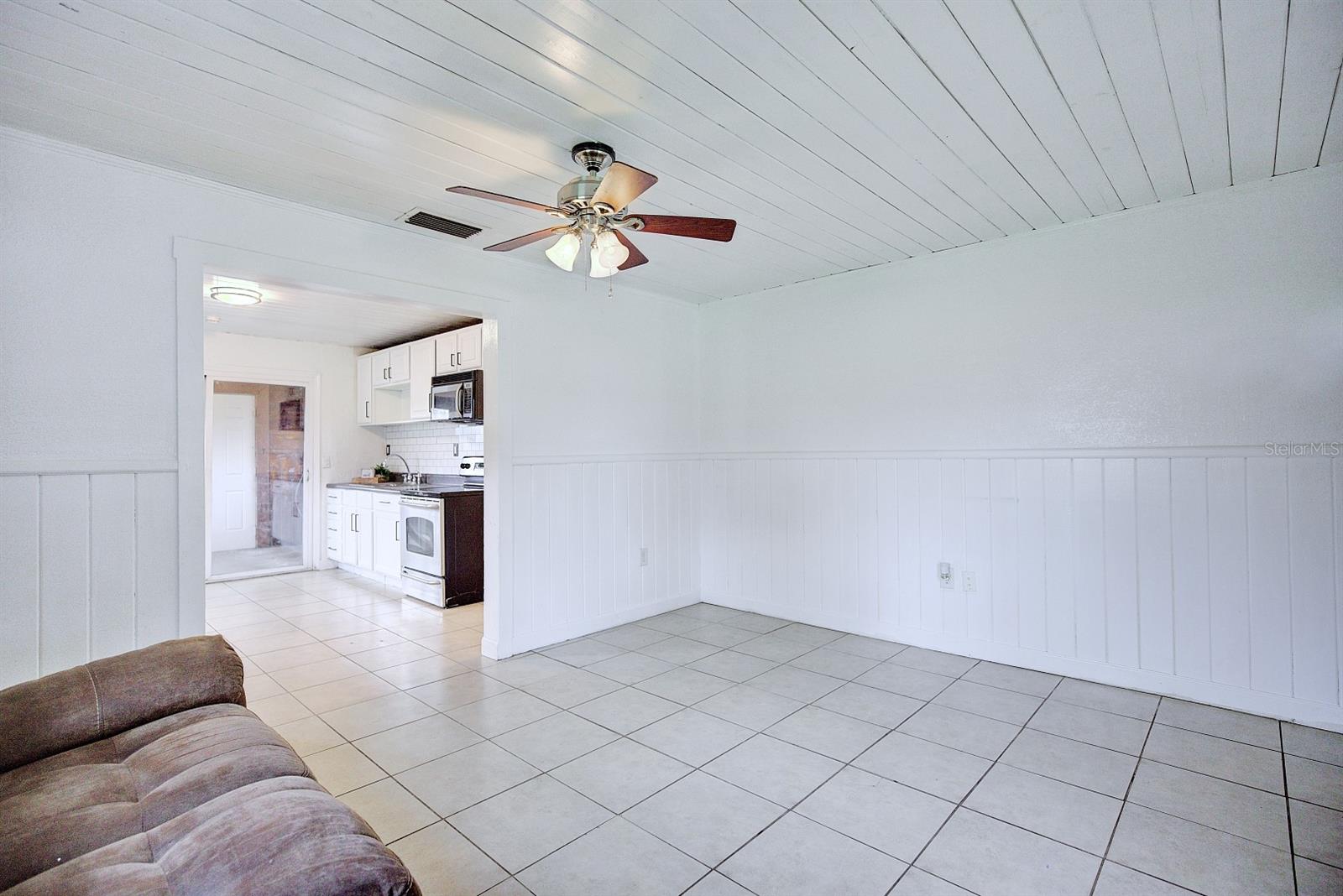 131 Wiggins Ave Property Photo 9