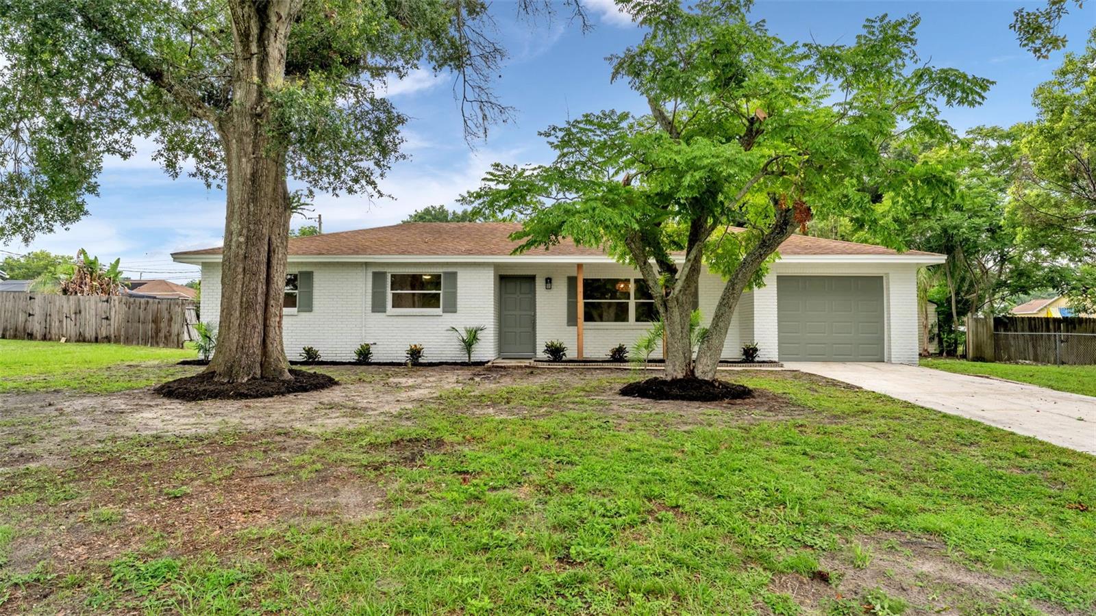 7209 Grove Way Property Photo