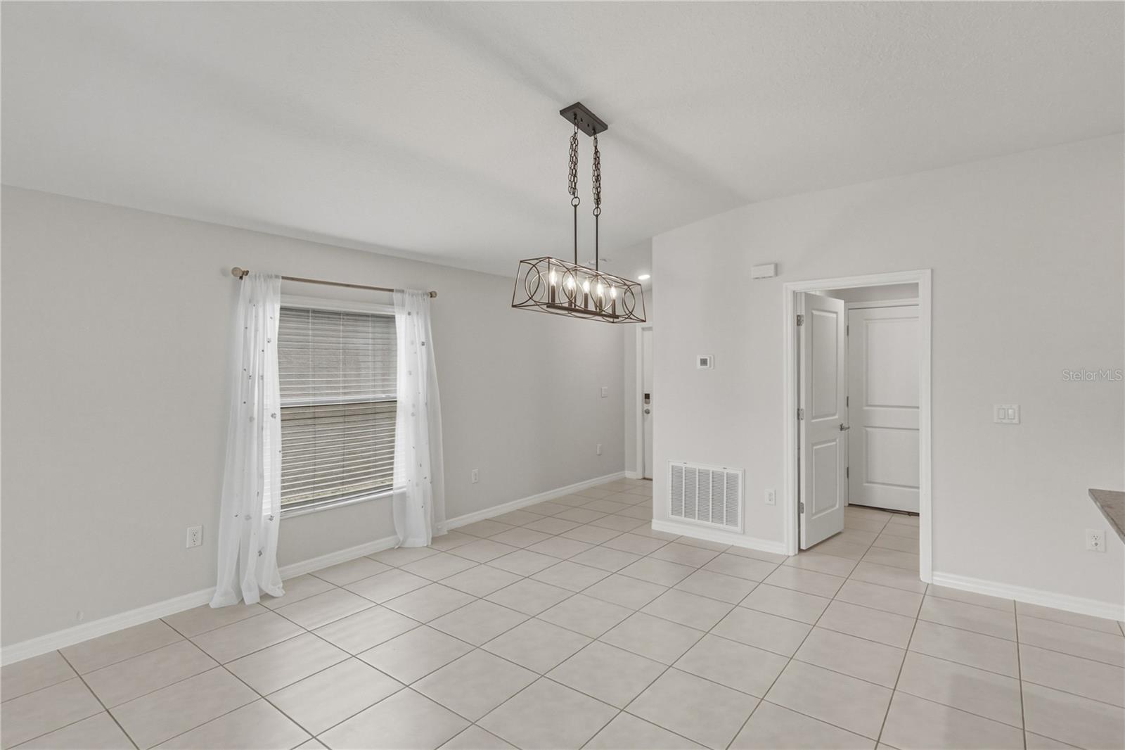 4334 Trotters Way Property Photo 9
