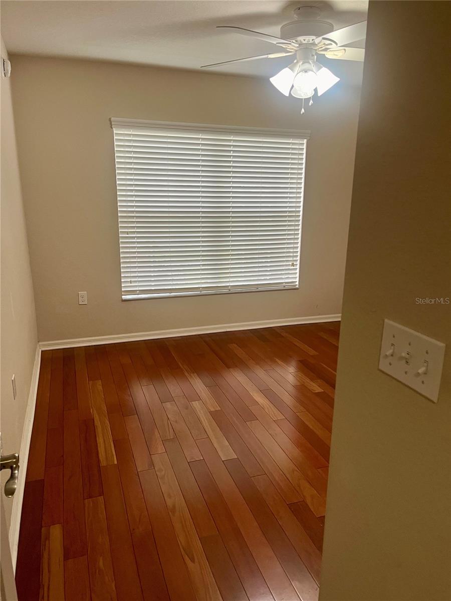 308 Windsor St Property Photo 7
