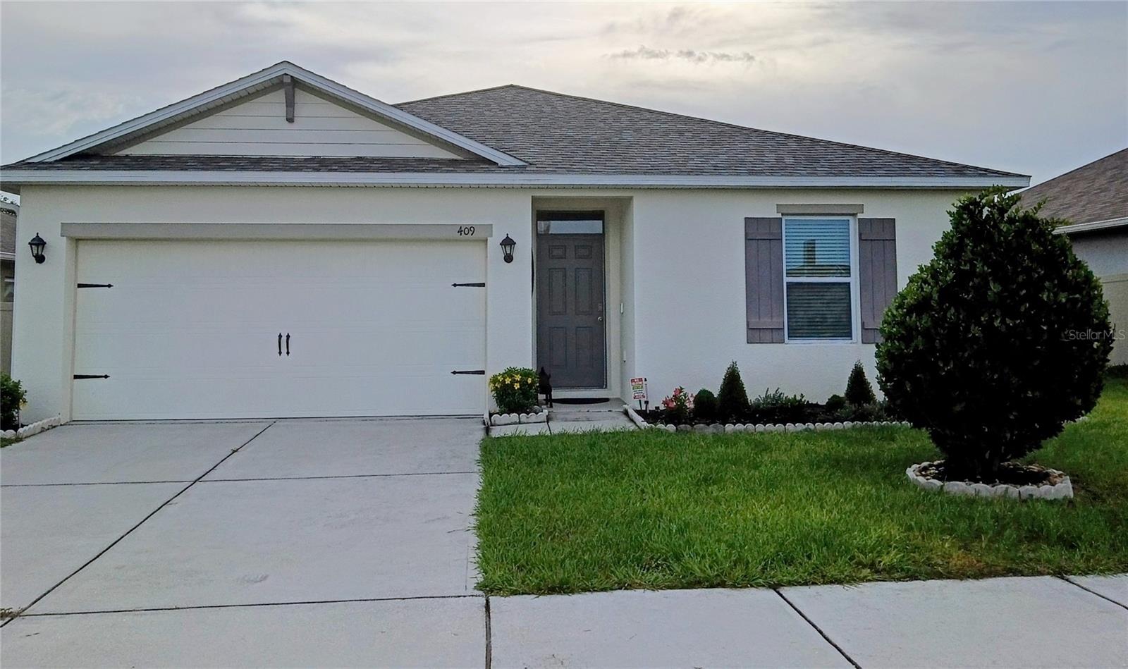 409 CORSO LOOP Property Photo 1