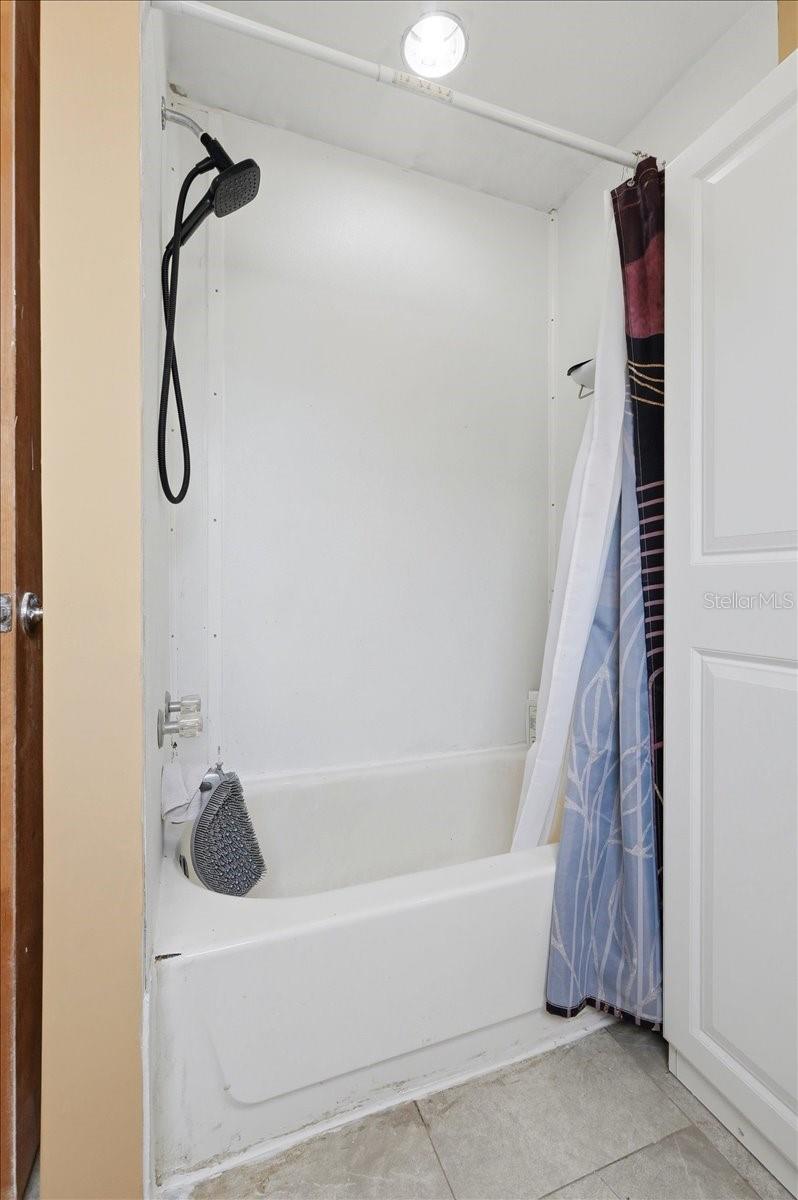 675 E Bay Ave Property Photo 18