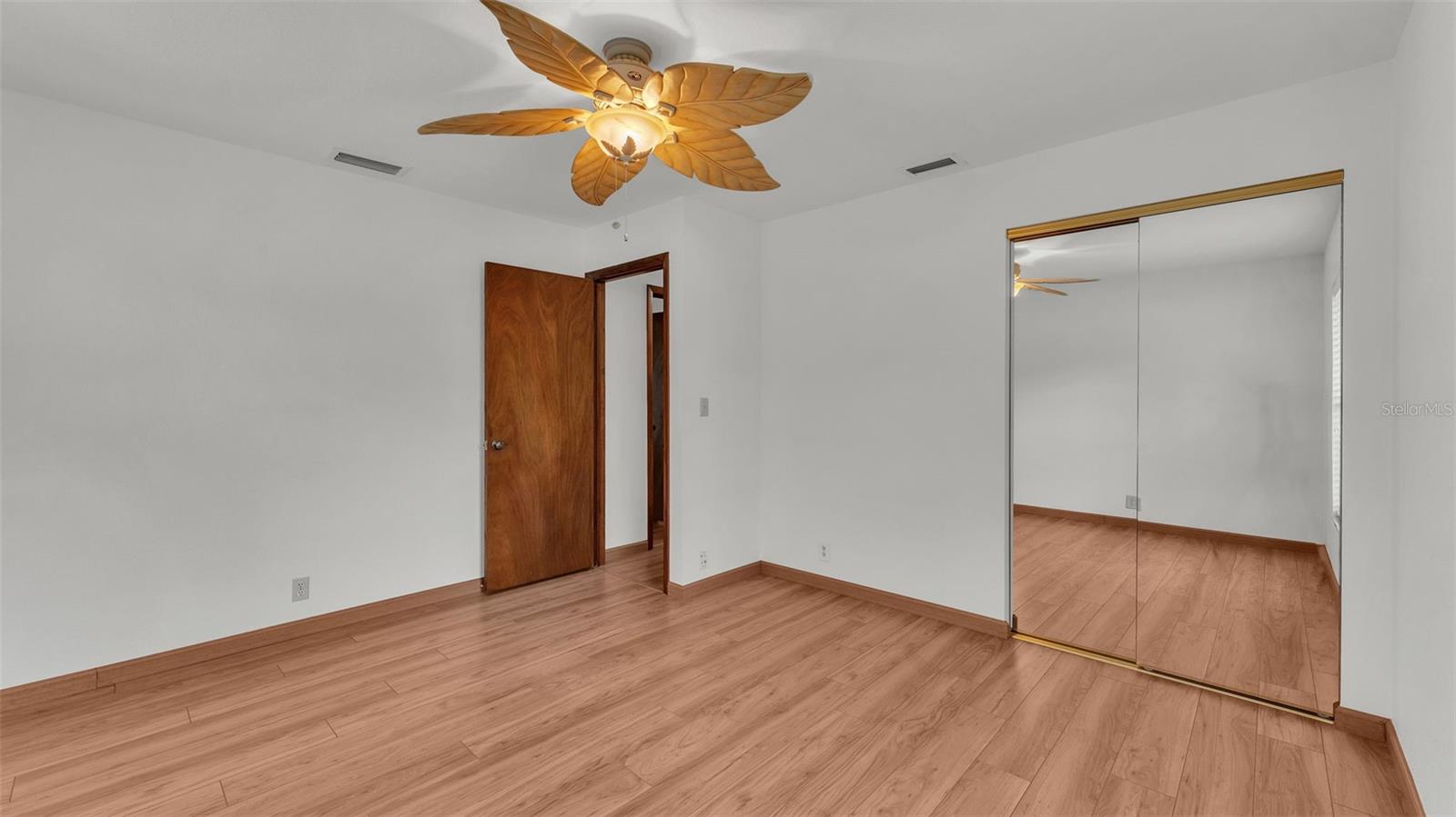 9240 Moore Rd Property Photo 34