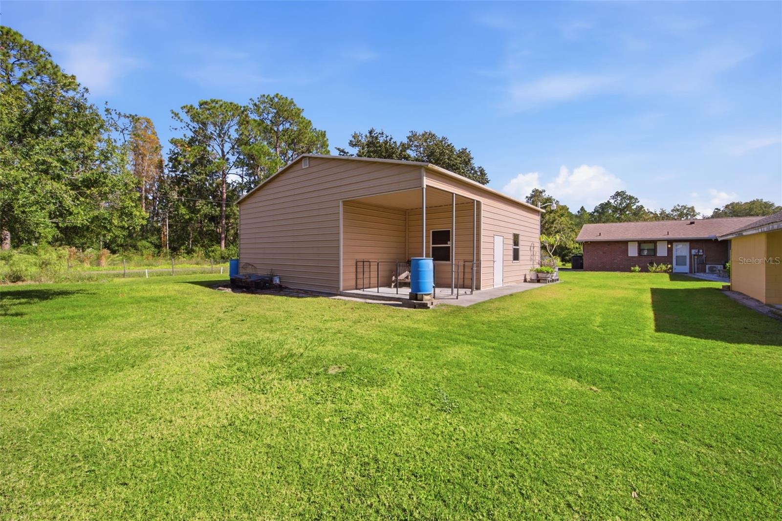 9240 Moore Rd Property Photo 44