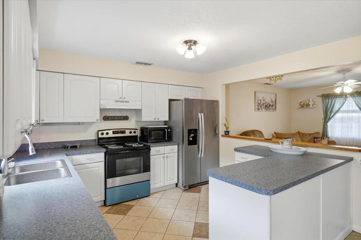 156 Manseau Dr Property Photo 15