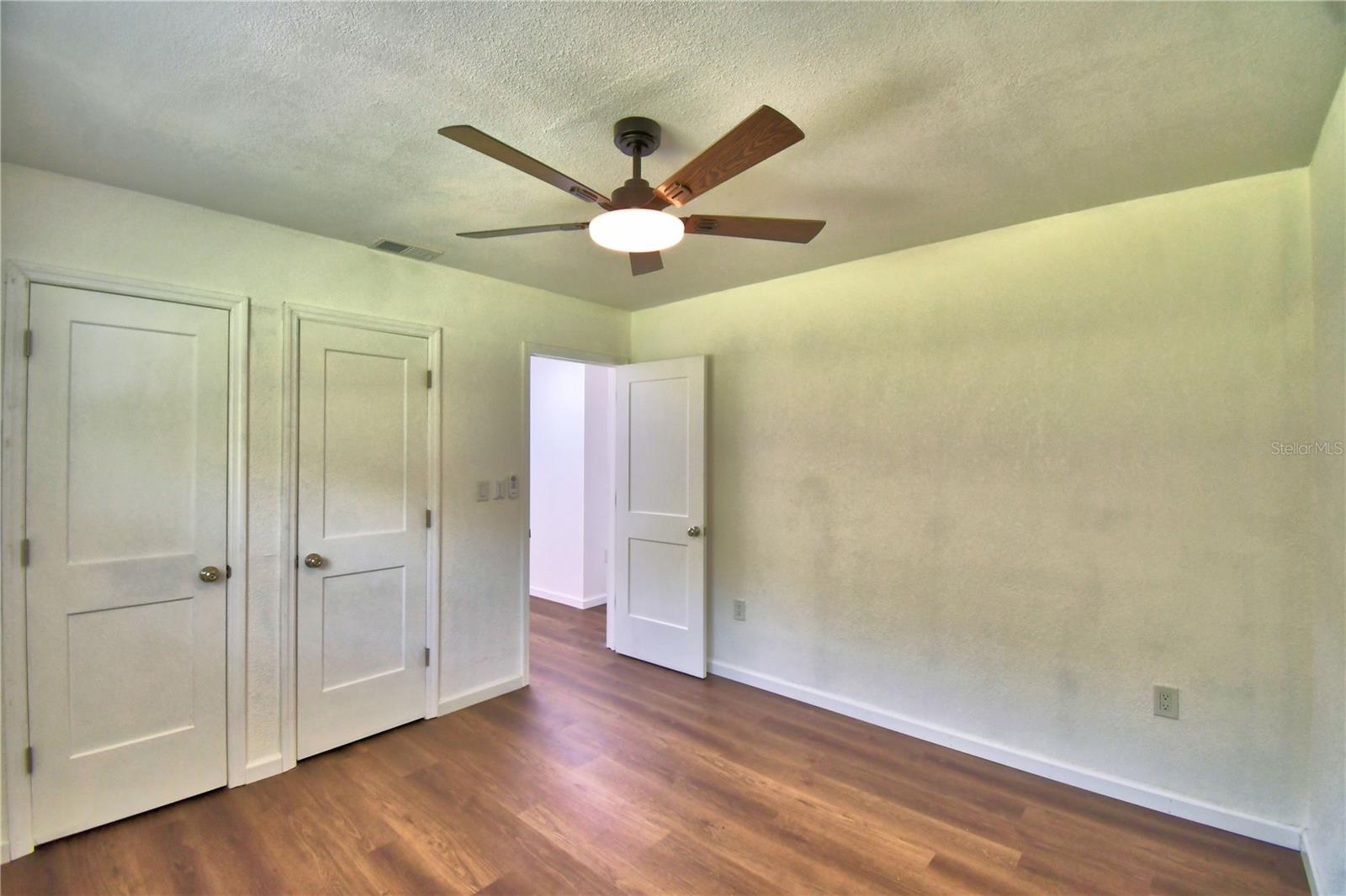109 2nd Jpv St Property Photo 10