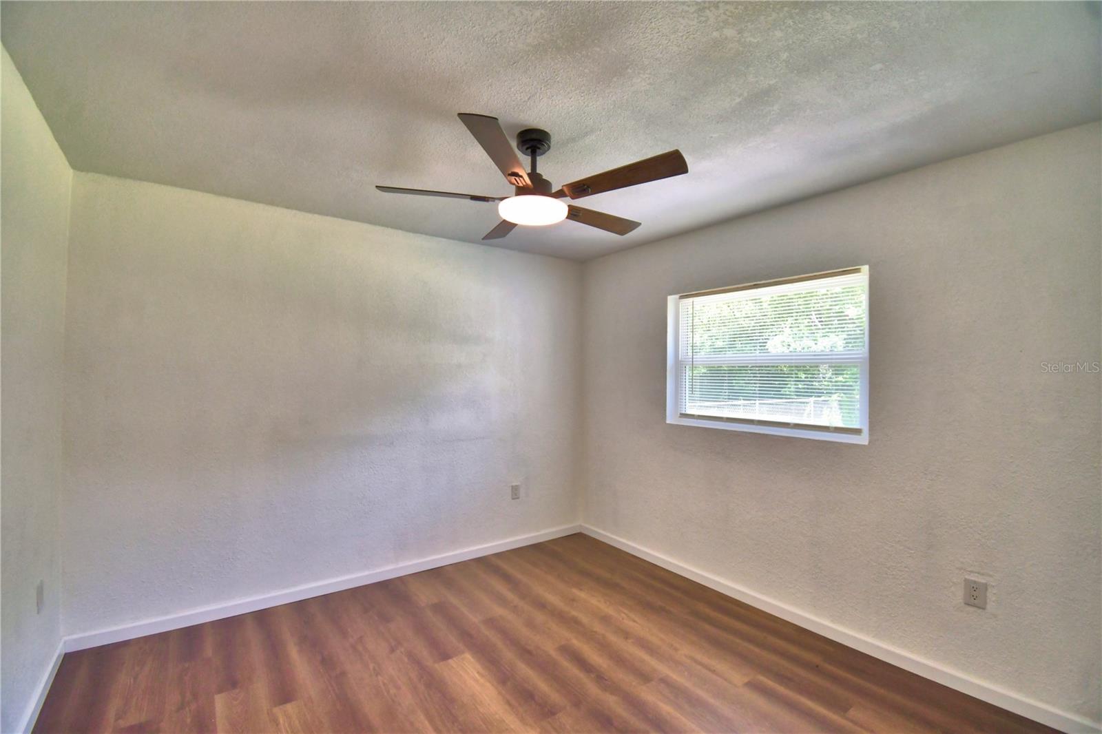 109 2nd Jpv St Property Photo 11
