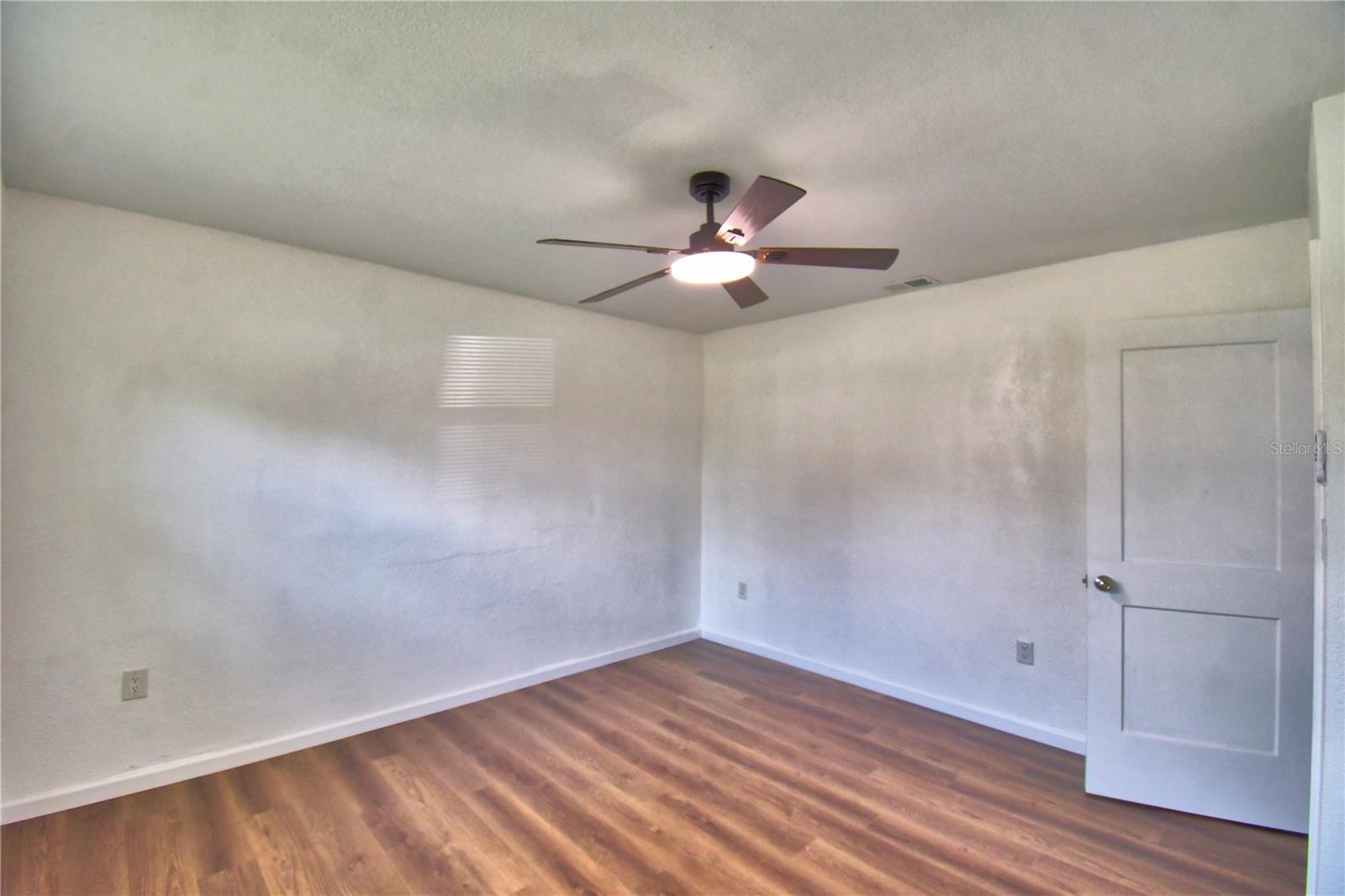 109 2nd Jpv St Property Photo 13