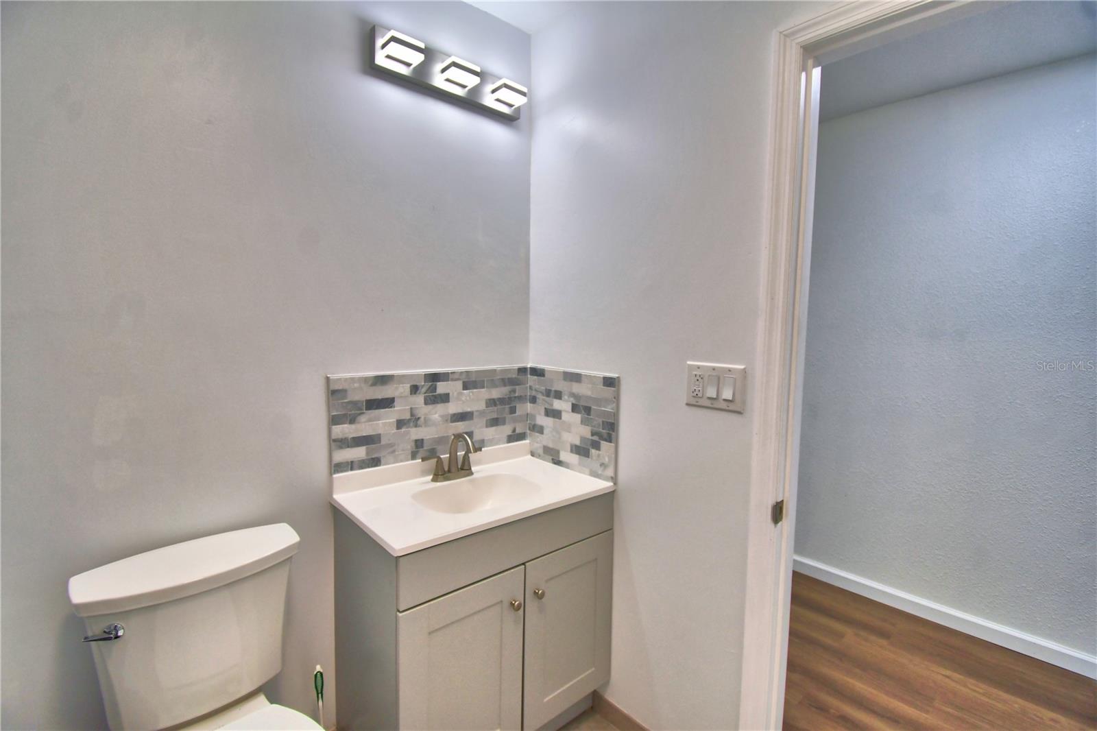 109 2nd Jpv St Property Photo 16