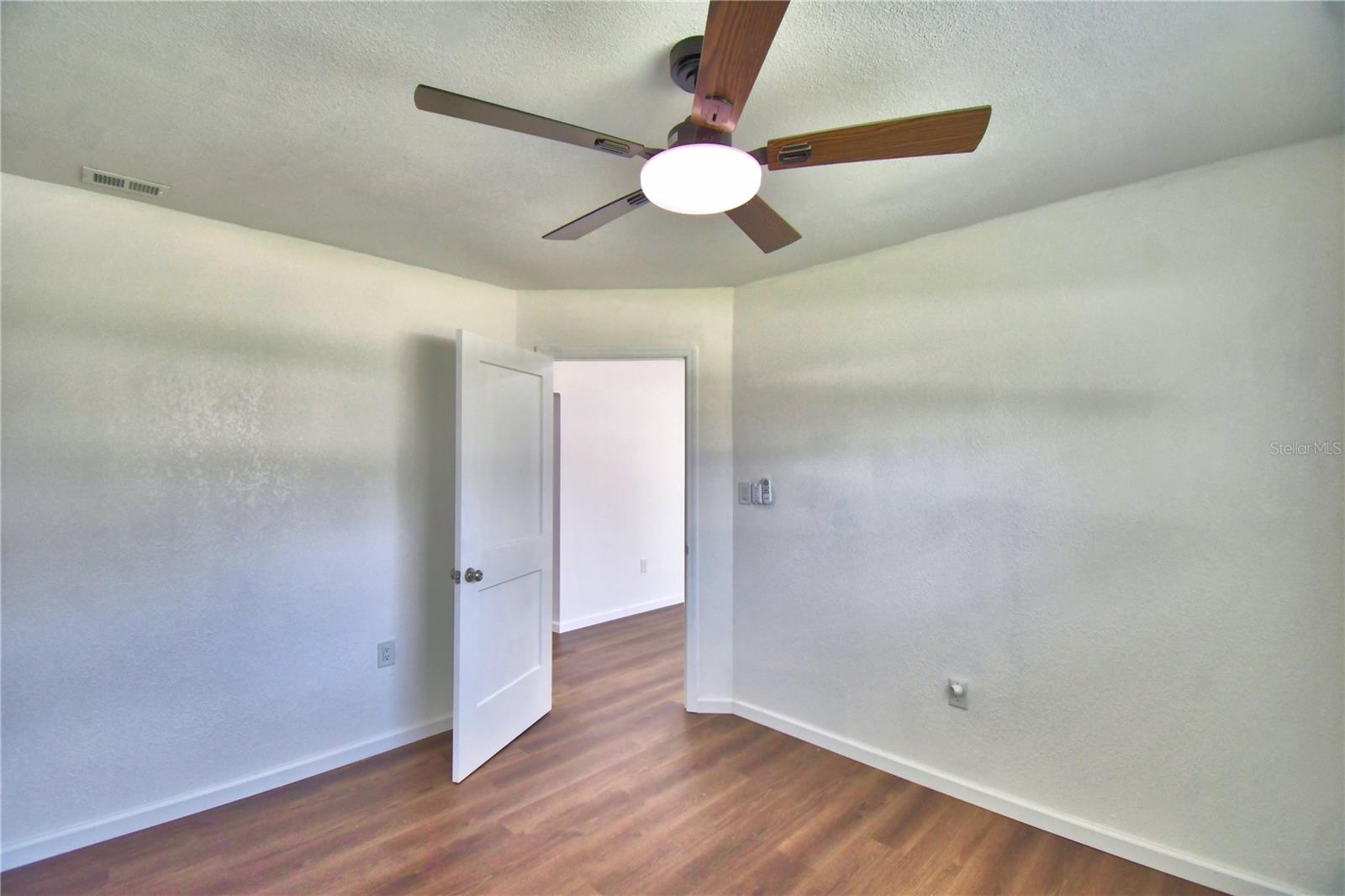 109 2nd Jpv St Property Photo 22