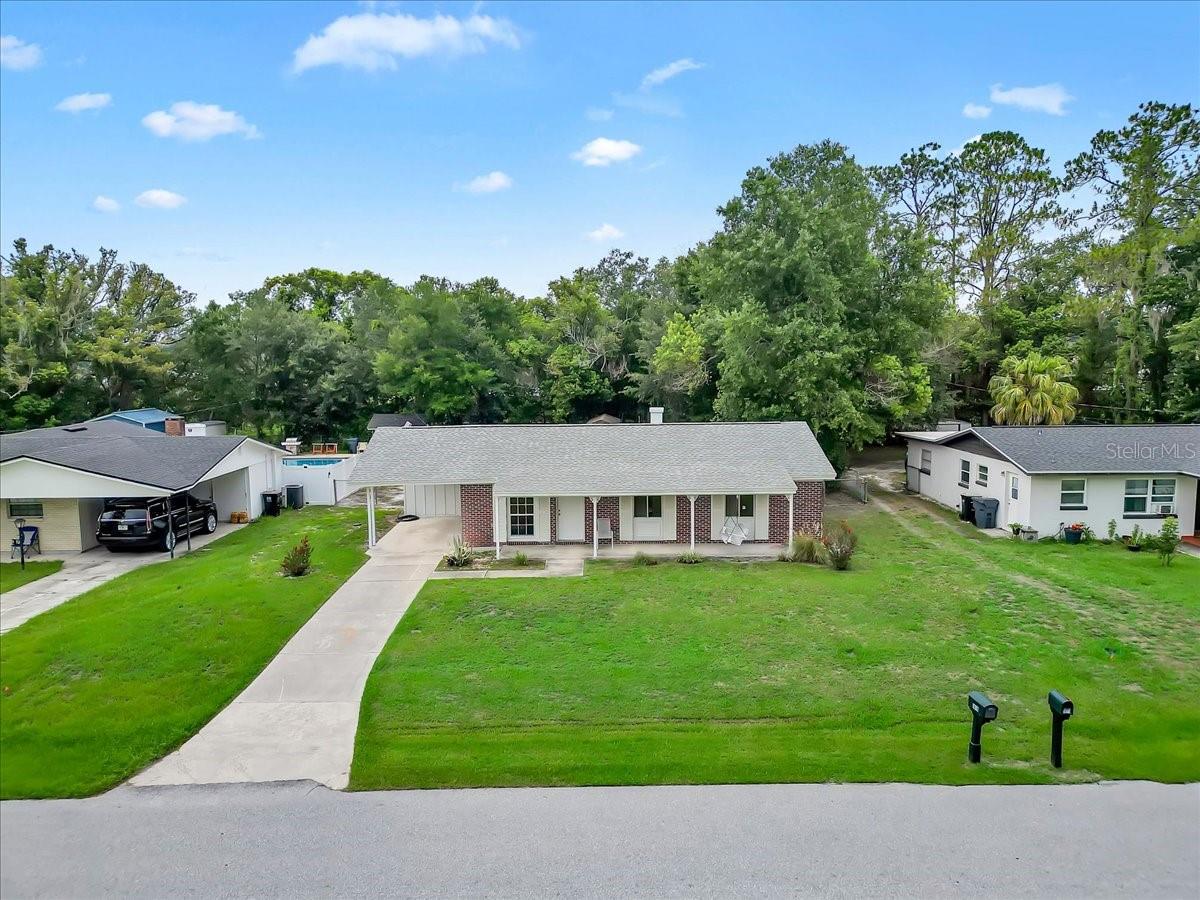 5810 Driftwood Dr Property Photo 2